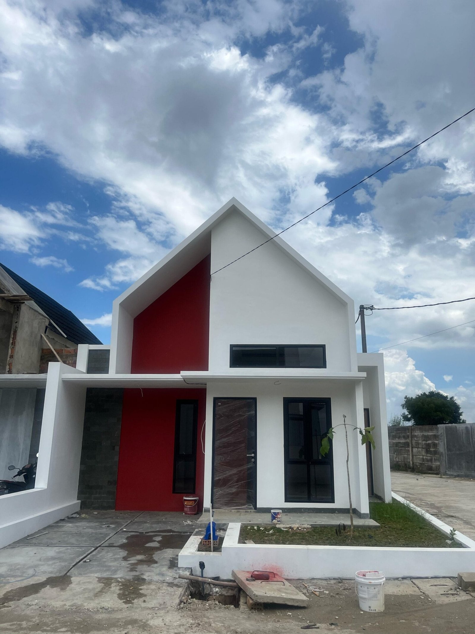 WhatsApp Image 2025-04-05 at 12.04.04